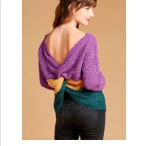 BEAND NEW Scoop Gathered Twist Back Sweater